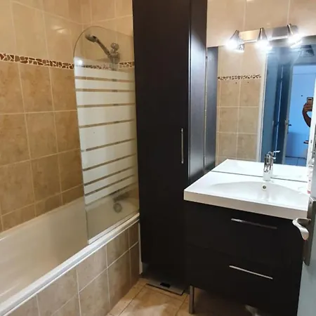 2 Pieces Avec Piscine Et Vue Et Climatisation Apartment