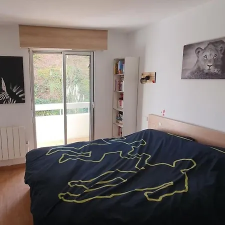 2 Pieces Avec Piscine Et Vue Et Climatisation